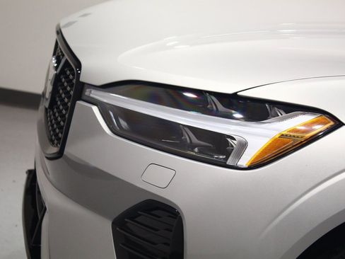 Used 2024 Volvo XC60 T8 Plus w/ Climate Package image 16