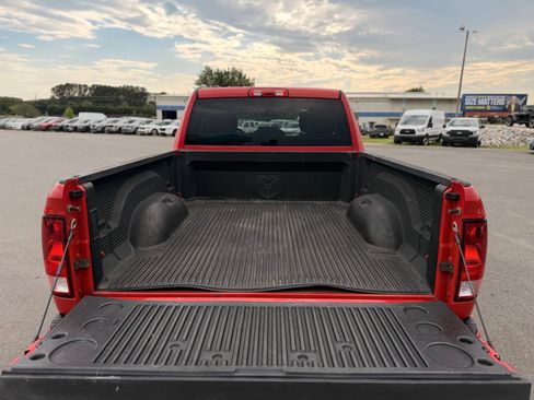 Used 2014 RAM 1500 Express RWD image 37