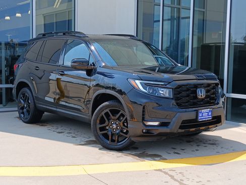 Used 2023 Honda Passport Elite image 2