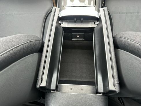 Used 2026 Mercedes-Benz C 300 4MATIC Sedan image 34