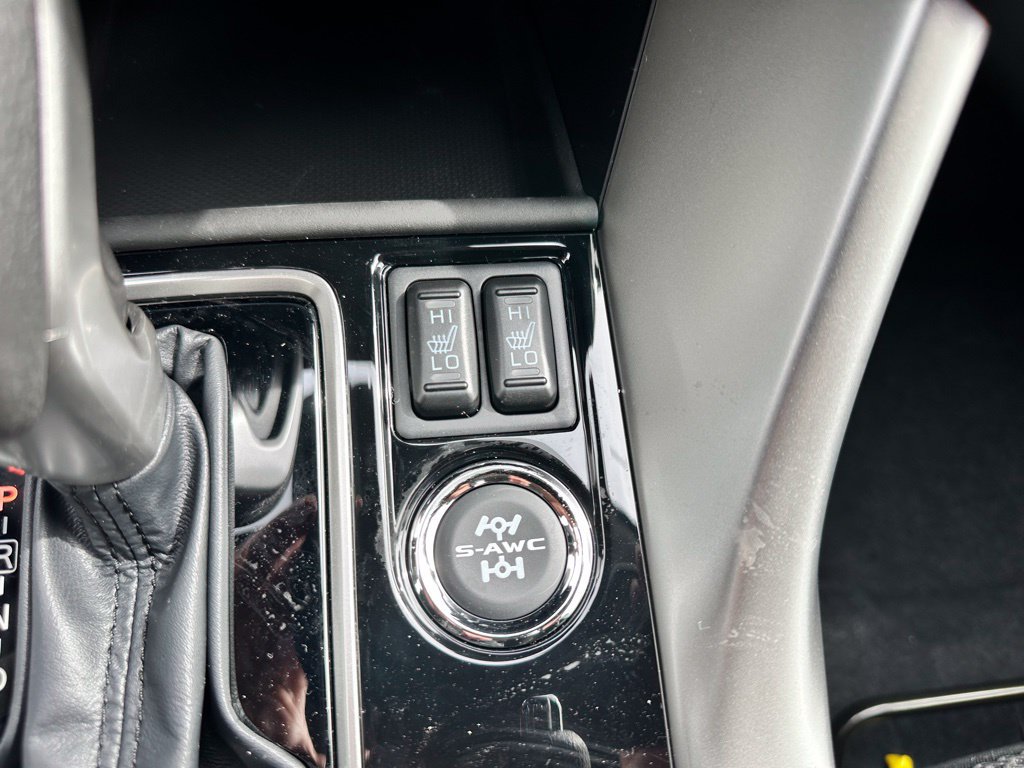 Used 2025 Mitsubishi Eclipse Cross AWD image 17