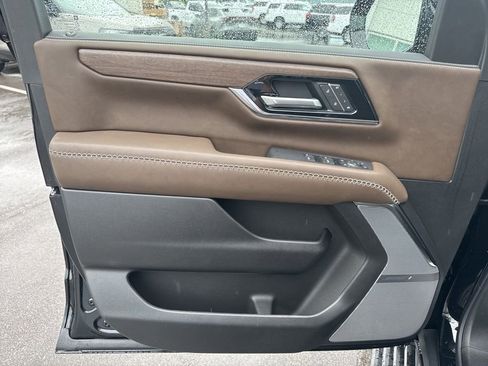 New 2026 GMC Yukon XL Denali Ultimate AWD/4WD image 11