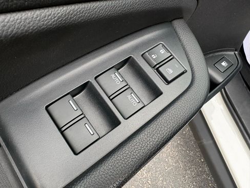 Used 2021 Honda Ridgeline Sport image 8