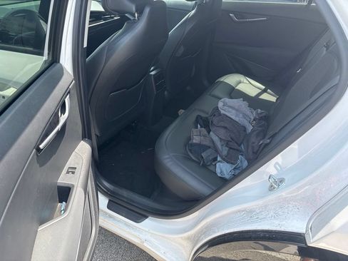 Certified 2023 Kia Niro EX Touring FWD image 27