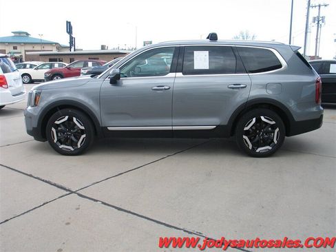 Used 2025 Kia Telluride S AWD/4WD image 36