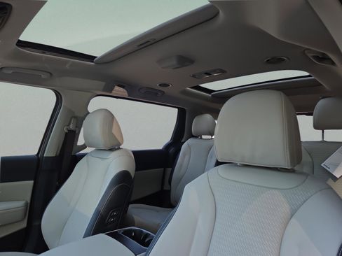 New 2026 Kia Carnival SX Prestige FWD image 40