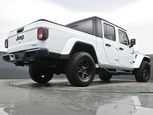 Used 2021 Jeep Gladiator Sport image 26
