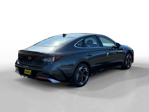 New 2026 Hyundai Sonata SEL image 5