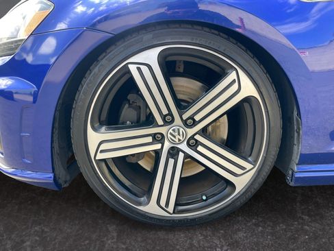Used 2015 Volkswagen Golf R R image 10