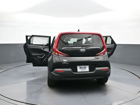 Used 2021 Kia Soul LX image 45