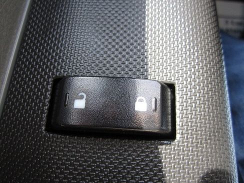 Used 2016 Ford F250 XL w/ Power Equipment Group image 12