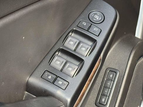Used 2019 Chevrolet Tahoe LT AWD/4WD image 26