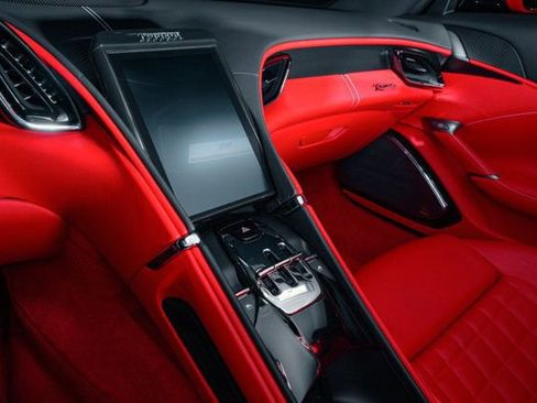 Used 2021 Ferrari Roma image 17