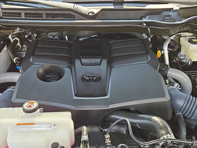 Used 2025 Toyota Tundra SR5 AWD/4WD image 23