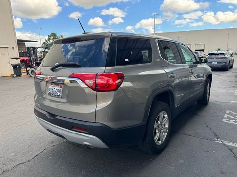 Used 2019 GMC Acadia SLE FWD image 6