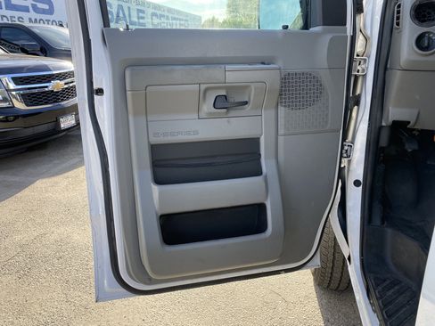Used 2013 Ford E-150 and Econoline 150 w/ PWR Group image 14