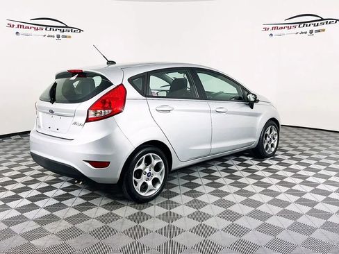 Used 2012 Ford Fiesta SES FWD image 8