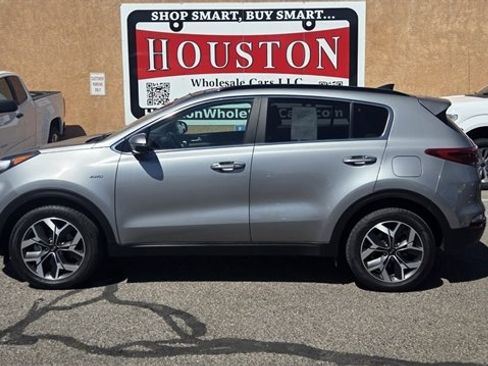 Used 2022 Kia Sportage EX AWD/4WD image 1