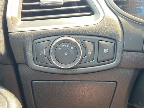 Used 2022 Ford Edge SEL image 23