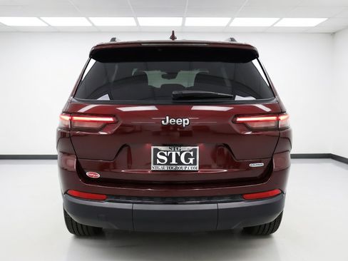 Used 2024 Jeep Grand Cherokee L Laredo AWD/4WD image 5