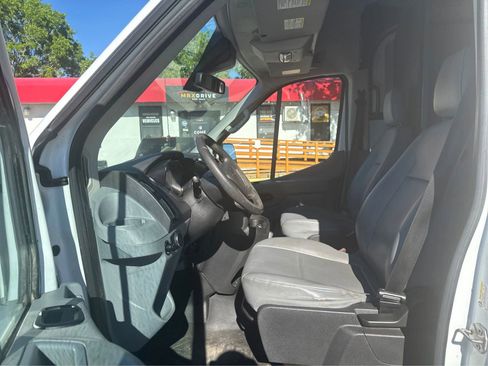 Used 2017 Ford Transit 250 148 Medium Roof RWD image 9