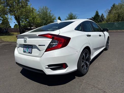 Used 2016 Honda Civic Touring image 7