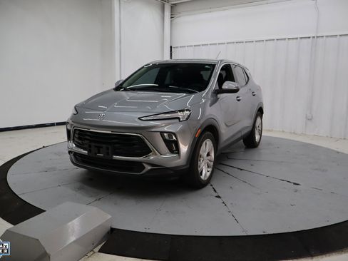 Used 2024 Buick Encore GX Preferred w/ Comfort Package image 10