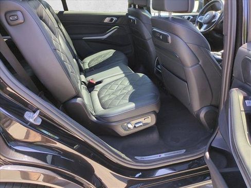 Used 2023 BMW X7 xDrive40i w/ M Sport Package AWD/4WD image 23