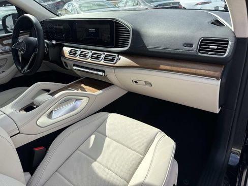 Used 2026 Mercedes-Benz GLE 450 4MATIC image 11