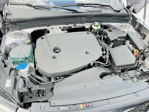 New 2026 Volvo XC40 B5 Plus w/ Protection Package Premier image 28