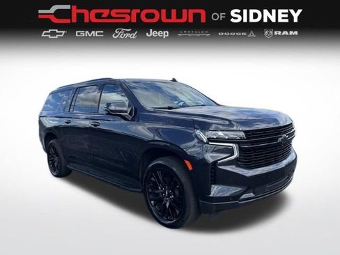 Used 2023 Chevrolet Suburban RST w/ Sport Performance Package AWD/4WD image 3