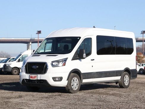 Used 2023 Ford Transit 350 XLT image 3