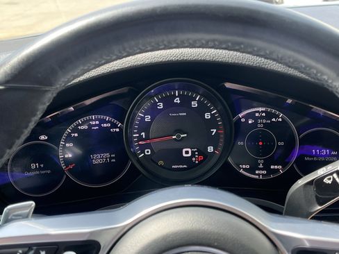 Used 2020 Porsche Cayenne AWD/4WD image 35