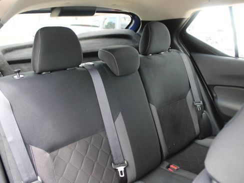 Used 2019 Nissan Kicks SV FWD image 8