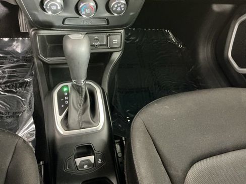 Used 2018 Jeep Renegade Sport w/ Power & Air Group FWD image 19