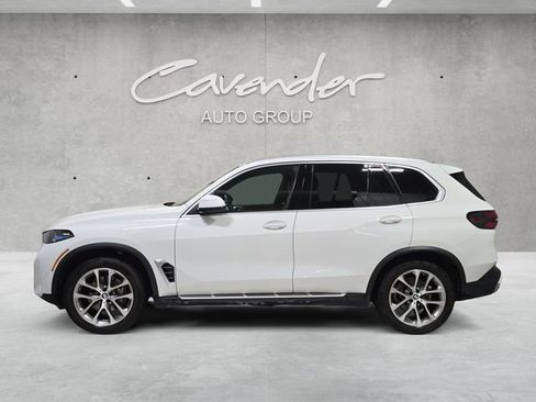 Used 2026 BMW X5 sDrive40i image 13