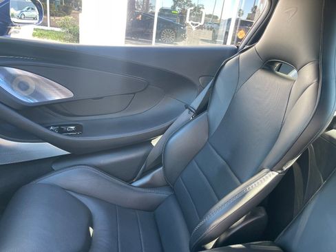 Used 2020 McLaren GT image 14