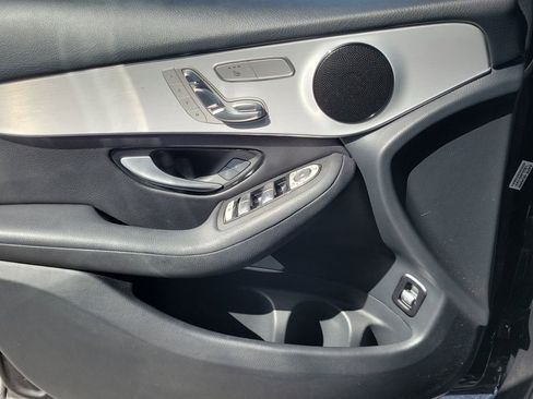 Certified 2022 Mercedes-Benz GLC 300 image 23
