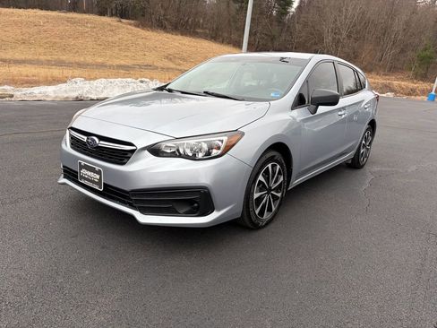Used 2020 Subaru Impreza 2.0i image 3