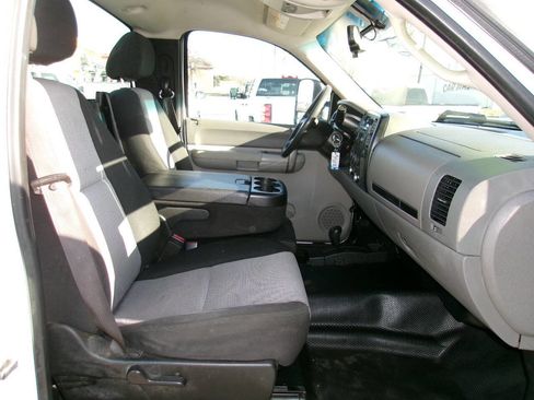 Used 2008 Chevrolet Silverado 3500 W/T image 11