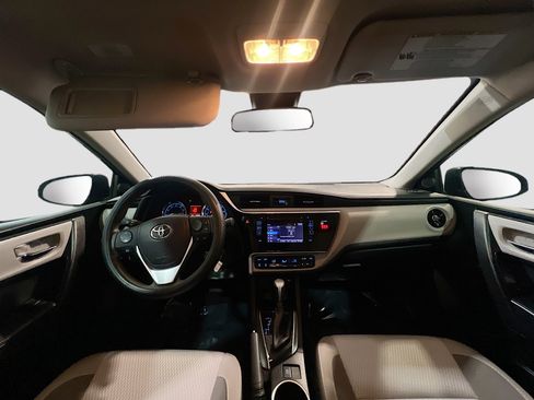 Used 2018 Toyota Corolla LE w/ Carpet Mat Package (TMS) image 15