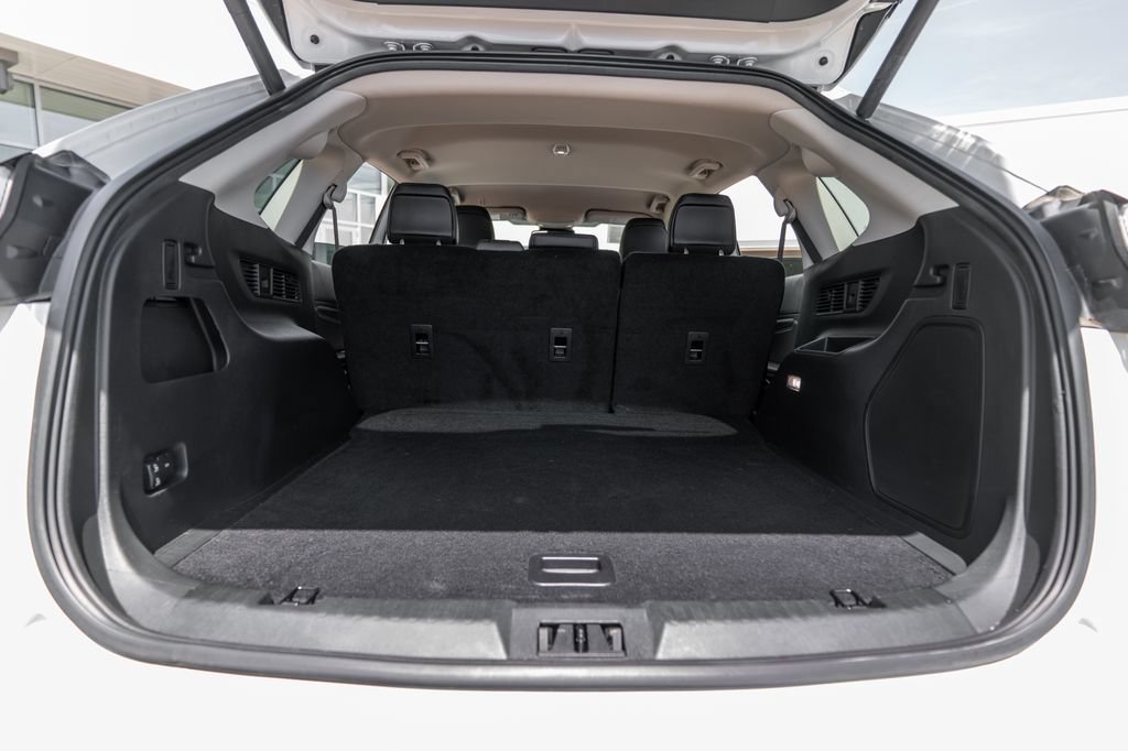 Used 2024 Ford Edge Titanium AWD/4WD image 36