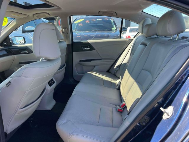 Used 2015 Honda Accord EX-L image 7