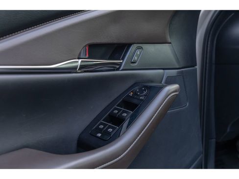 Used 2023 MAZDA CX-30 AWD 2.5 S w/ Premium Package image 19