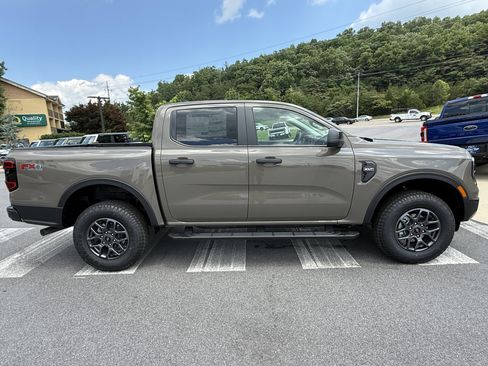 New 2026 Ford Ranger XLT w/ Equipment Group 301A High AWD/4WD image 4