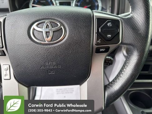 Used 2016 Toyota 4Runner SR5 Premium image 17
