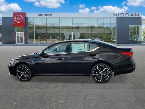 New 2026 Nissan Altima 2.5 SR FWD image 10