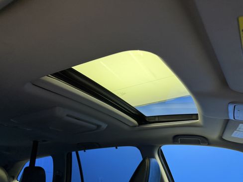 Used 2016 Honda Pilot Touring image 26