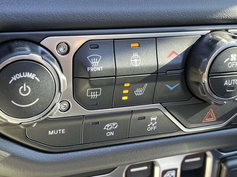 New 2026 Jeep Wrangler Unlimited Rubicon 392 image 13