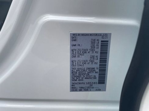 Certified 2025 Nissan Murano SV image 39